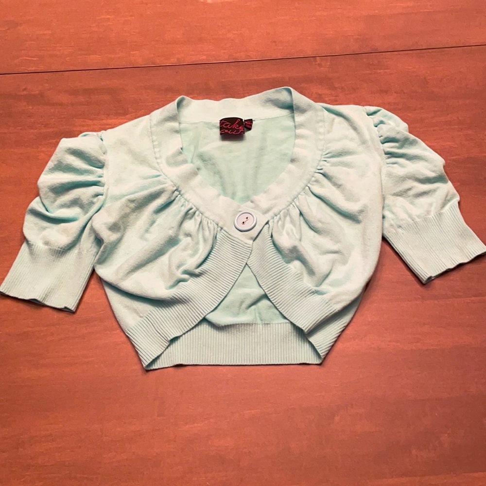 Beautiful Women’s Short Sleeve Crop Sweater 🎀